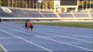 Мировой рекорд в беге на четвереньках на дистанции 100 м