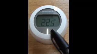 TheEvohomeShop.co.uk | How to clear binding on Honeywell T87RF2033 Wireless Room Thermostat