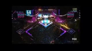 Pitbull's New Year's Revolution 2017