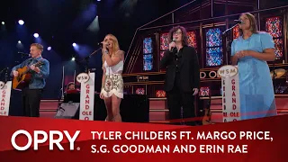 Tyler Childers ft. Margo Price, S.G. Goodman & Erin Rae - "Luke 2:8-10" | Live at the Grand Ole Opry