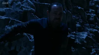 Eastenders Mick Carter Dies At Sea (25th December 2022)