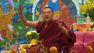 Далай-лама в Риге.  День 1.  Пояснения Янтинга Ринпоче