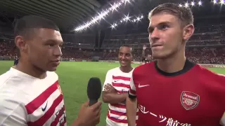 😂 Oxlade-Chamberlain hijacks Aaron Ramsey interview | Arsenal Tour 2013