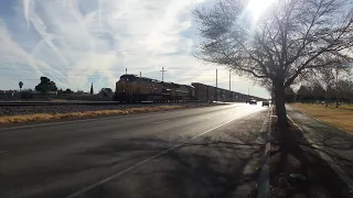 WB Union Pacific 7259 Leads Color/Intermodal Train in El Paso, TX