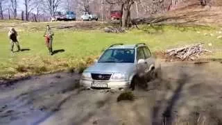 Suzuki Grand Vitara vs Suzuki Jimny extreme off road in mud and water 4x4.