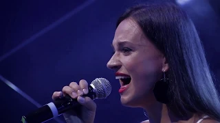 GUBIK PETRA - Úgy szeretném meg hálálni(Ajak 2019 live)