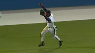 WS1995 Gm6: Caray calls final out of Braves' WS win