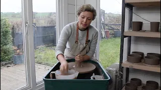 Pottery - Throwing on the Potter's Wheel The Basics - Coning - How to Cone up Clay.