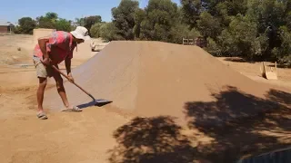 Building a Tabletop - Dirt Box Time-lapse