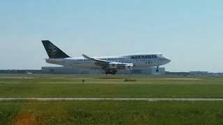 Iron Maiden Ed Force One Landing at Amsterdam Schiphol Airport