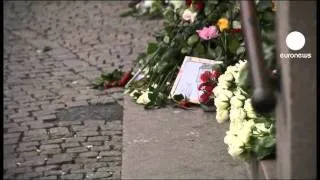 Scandinavian leaders lay wreaths for Norway victims