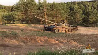 T-72 Fighting the Hill