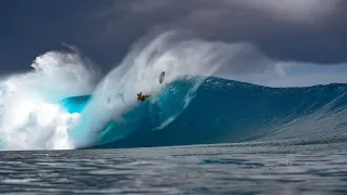 INDONESIA COMES TO LIFE!SURFING THE SWELL OF THE YEAR (CODE RED ICELANDS)