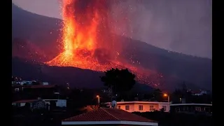 Извержение вулкана Кумбре-Вьеха продолжается на Канарах #CanaryIslands #CumbreVieja #volcano