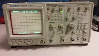 Tektronix 2465B TEST 04 FAIL 11, RAM Cal Constants LOST