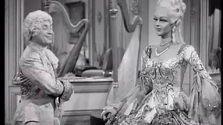 Harpo's ensemble: the mirror scene  in The Big Store (1941)