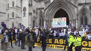 Assange wife speaks outside London's high court