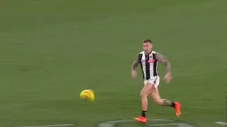 Jamie Elliott Kicks The Winning Goal For the Second Time against Carlton