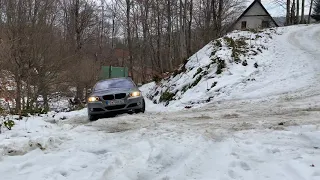 BMW e90 330d xDrive - snow climbing