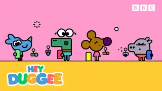 The Squirrels First Day Badges | Hey Duggee Official