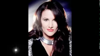 Sam Bailey sings If I Were A Boy