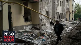 Ukrainians return home in towns recently liberated from Russian control