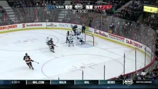 Clarke MacArthur top L corner snipe goal 1-0 Vancouver Canucks vs Ottawa Senators 11/28/13 NHL