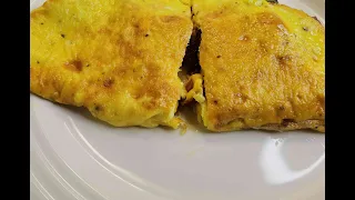 HOW TO MAKE THE PERFECT OMELETTE