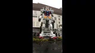 Gundam Front Tokyo - 1/1 scale Gundam statue in motion!