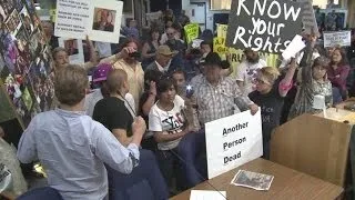 Protesters takeover Albuquerque City Council meeting