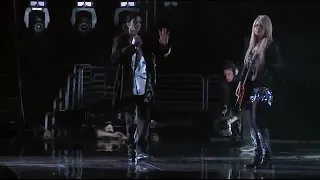 Michael Jackson ~ Black or White - This is it (Center)