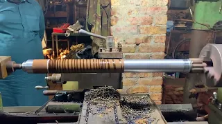Amazing process of sugercane main shfrt by lathe machine. Manufacturing site Wonderful process ￼