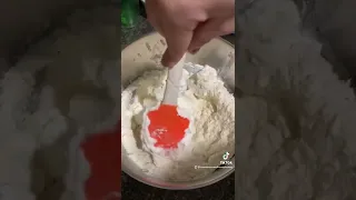 Macaronage (macaron batter)
