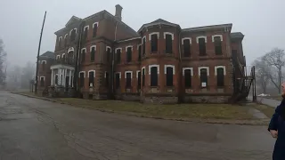 Exploring the Hamilton Insane Asylum (Century Manor)