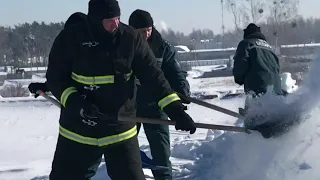 Добруш. Оказание помощи по уборке снега