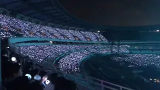 180825 BTS fanchant & beautiful ARMY Ocean at BTS WORLD TOUR 'LOVE YOURSELF' concert SEOUL Day1