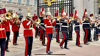 Changing of The Guards at Buckingham Palace | Buckingham Palace Guard Change Ceremony | July 2022