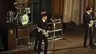 The Beatles-She Loves You(Live en Manchester) (HD)