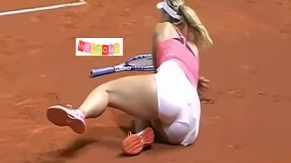 When Maria Sharapova Fell on The Ground