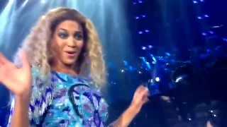 Shocked Beyonce by her fan singing