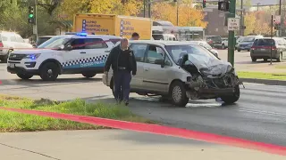 Police: 1 dead, 3 injured after vehicle with gunshot victims crash in McKinley Park