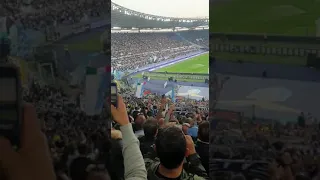 Briga canta "I giardini di Marzo" allo Stadio Olimpico prima di Lazio 3-1 Inter