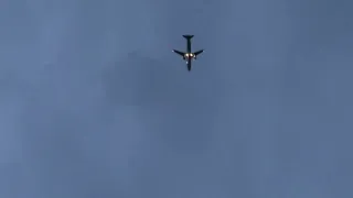 Frontier Airbus A320-214 (F92520, N229FR) landing at ISP Airport over my house from MCO