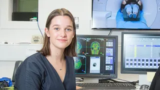 The neuroscience of late-life parenthood by Winnie Orchard, Monash Biomedical Imaging