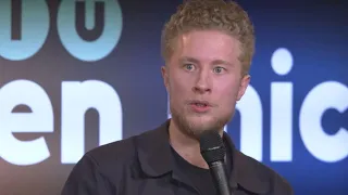 Kæreste havde glemt sit pas derhjemme | Stand-up | Jakob Thrane