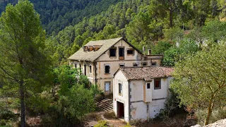 TUVIERON QUE ABANDONAR el PUEBLO y QUEDÓ ABANDONADO | Sin Habitantes | Sitios Abandonados