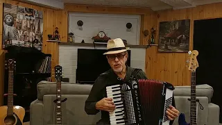 Mi Votu e mi Rivotu - Suspirannu - Fisarmonica/ Voce - Accordion/voice cover by Biagio Farina