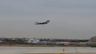 Air Force One departing ORD from runway 27L October 28 2019