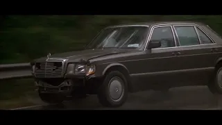 80s/90s Action Movie - car chase from Die Hard 1995