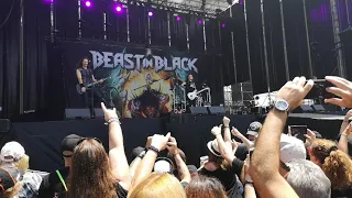 Beast in Black :cry out for a héro en rock Fest Barcelona 2019